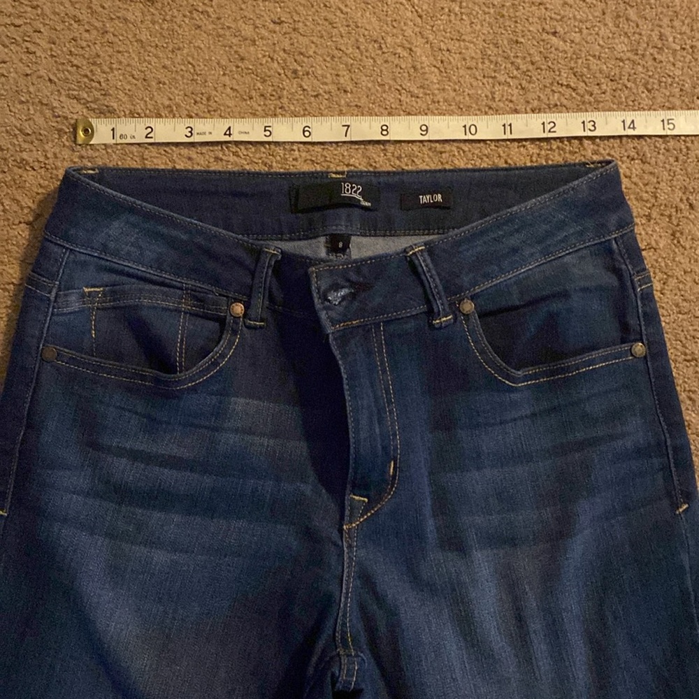 Cropped Jean - Picture 2 of 5